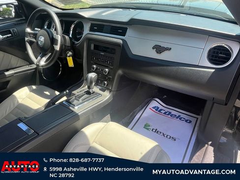 Used 2013 Ford Mustang Premium RWD image 27