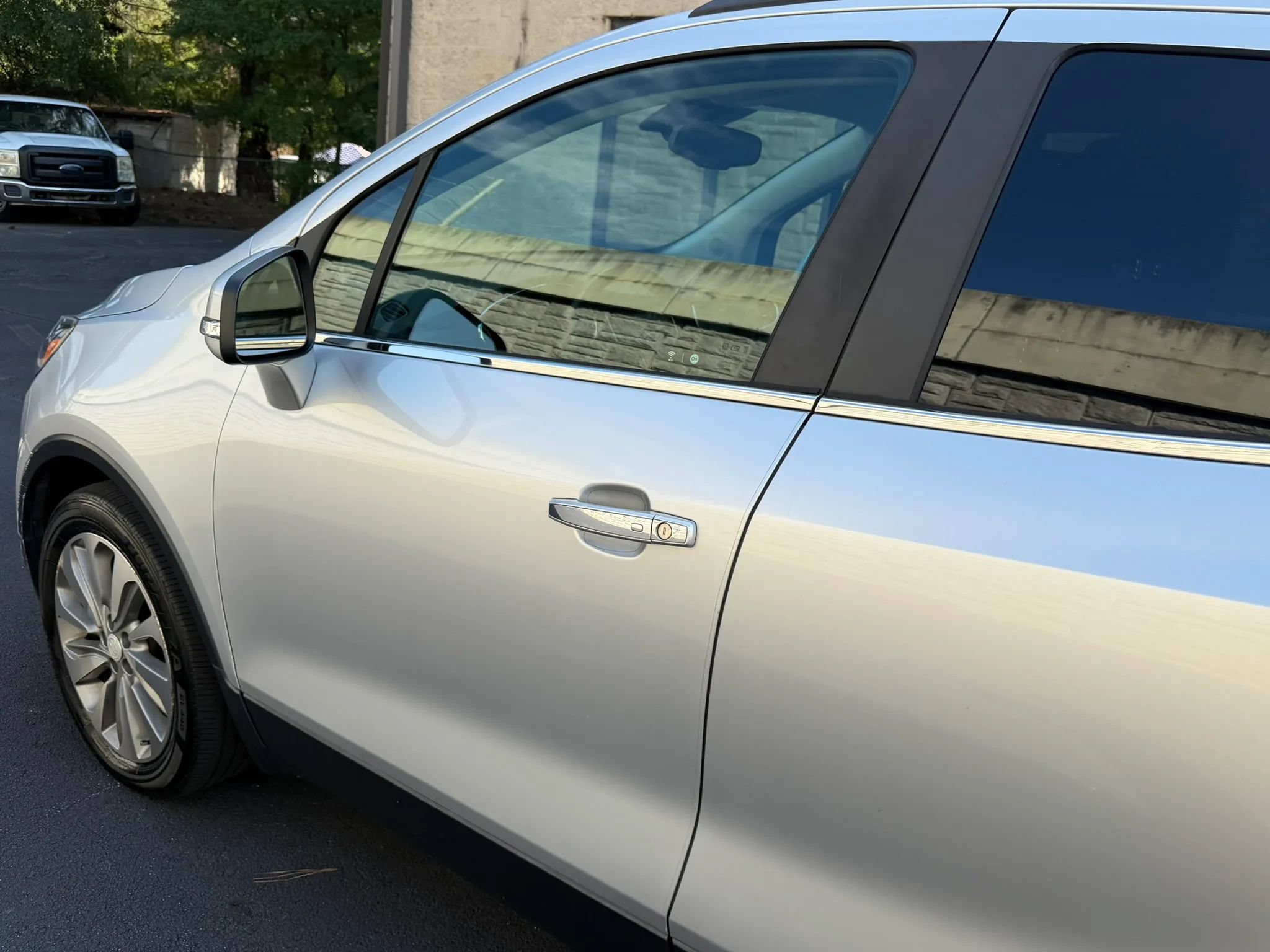Used 2019 Buick Encore Preferred FWD image 35