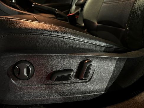 Used 2014 Volkswagen Passat TDI SE image 23