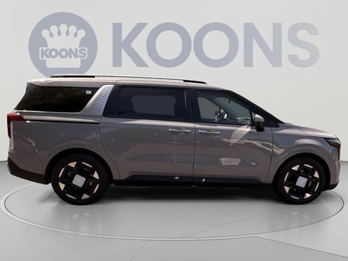 New 2026 Kia Carnival EX FWD image 12