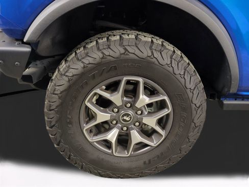 Used 2023 Ford Bronco Badlands AWD/4WD image 13