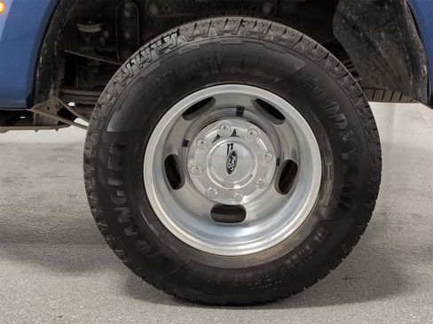 Used 2022 Ford F350 XLT w/ XLT Premium Package image 14