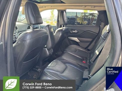 Used 2018 Jeep Cherokee Trailhawk w/ Quick Order Package 27L AWD/4WD image 12