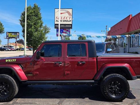 Used 2022 Jeep Gladiator Sport AWD/4WD image 1