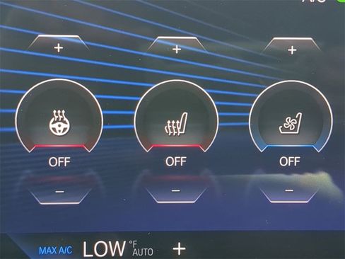 Certified 2023 BMW X7 xDrive40i w/ Premium Package image 25