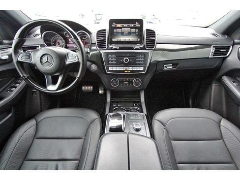 Used 2018 Mercedes-Benz GLE 43 AMG 4MATIC image 10