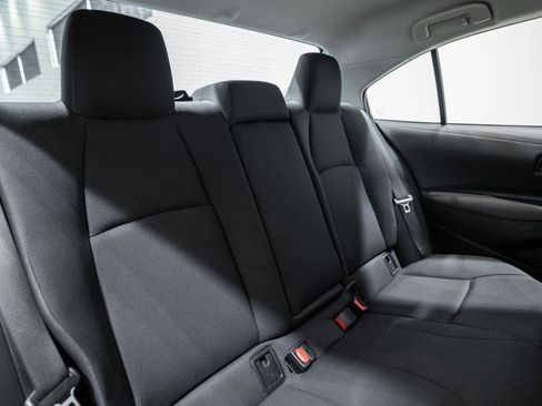 Used 2024 Toyota Corolla LE image 29