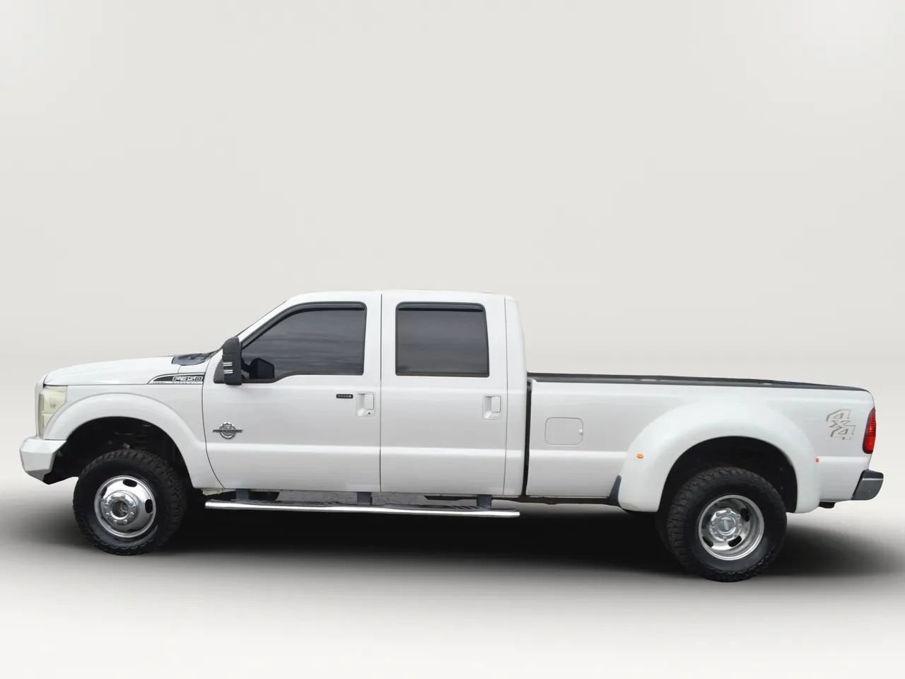 Used 2011 Ford F350 Lariat w/ Lariat Interior Pkg AWD/4WD image 3