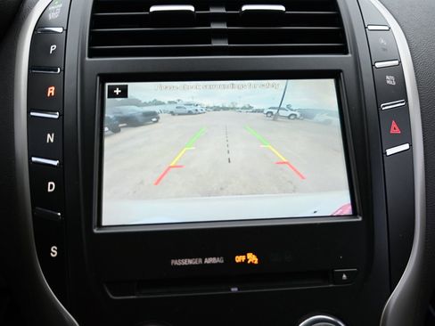 Used 2018 Lincoln MKC Reserve image 14