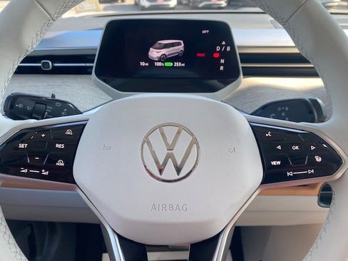 New 2025 Volkswagen ID. Buzz Pro S Plus image 6
