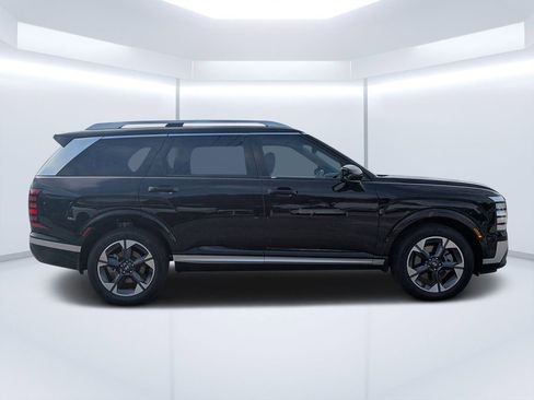 New 2026 Hyundai Palisade Limited FWD image 2
