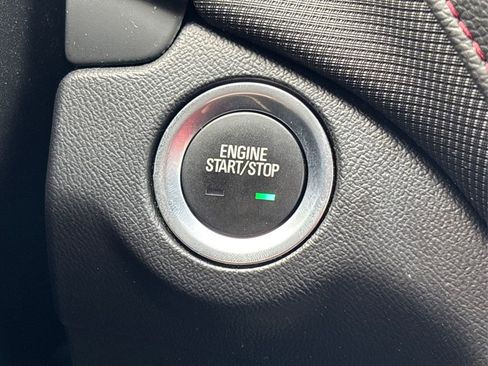 Used 2022 Chevrolet Equinox RS image 31