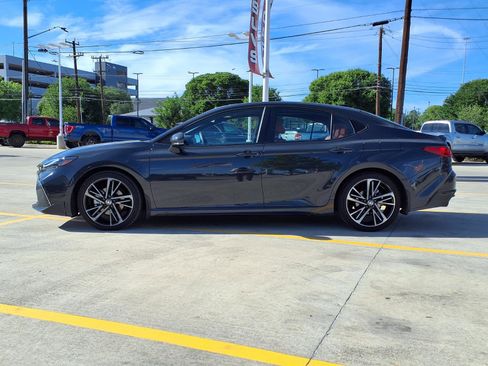 Used 2026 Toyota Camry XSE w/ Premium Package image 8