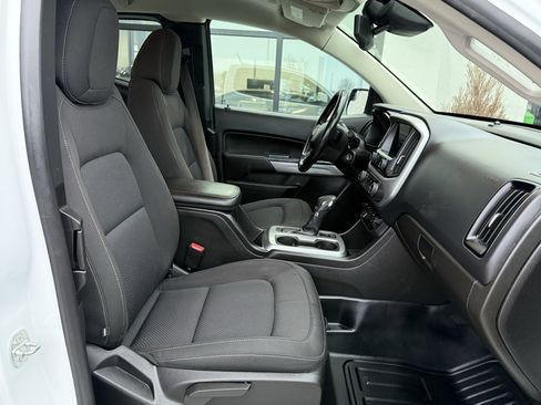 Used 2022 Chevrolet Colorado LT w/ Fleet Safety Package image 22