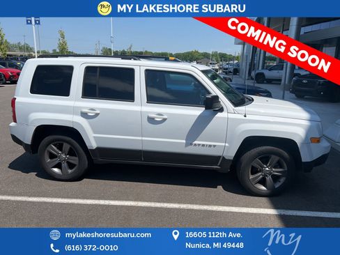 Used 2015 Jeep Patriot High Altitude AWD/4WD image 4