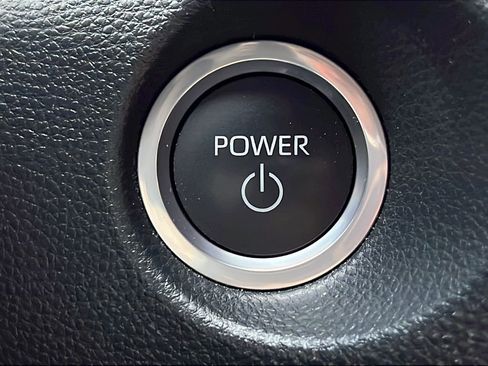 Used 2023 Toyota Corolla Cross AWD Hybrid image 22