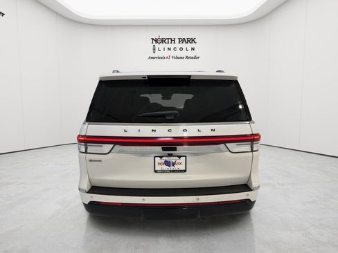 Used 2023 Lincoln Navigator Black Label AWD/4WD image 28