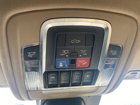 Used 2019 RAM 1500 Limited AWD/4WD image 24