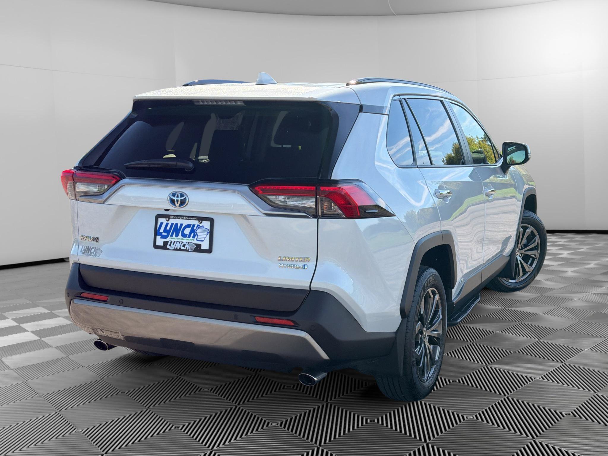Used 2024 Toyota RAV4 Limited w/ Advanced Technology Package AWD/4WD image 4