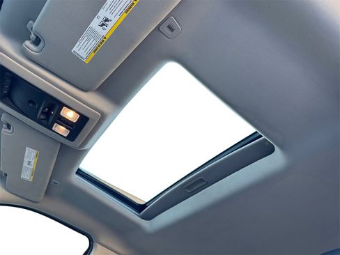 Used 2018 RAM 1500 Sport w/ Quick Order Package 27Q Night image 28