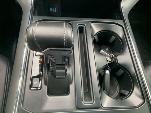 Used 2023 Ford F150 Lariat w/ Trailer Tow Package image 24