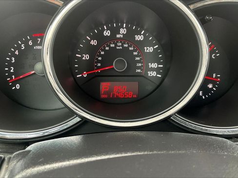 Used 2011 Kia Sorento 2WD w/ Convenience Pkg image 11