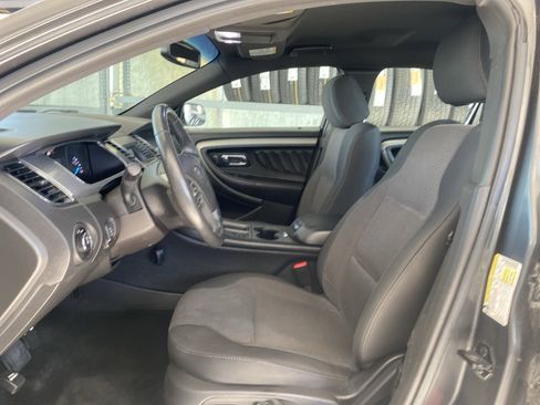 Used 2018 Ford Taurus SEL image 16