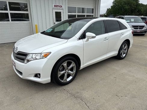 Used 2015 Toyota Venza XLE w/ XLE Premium Package AWD/4WD image 23