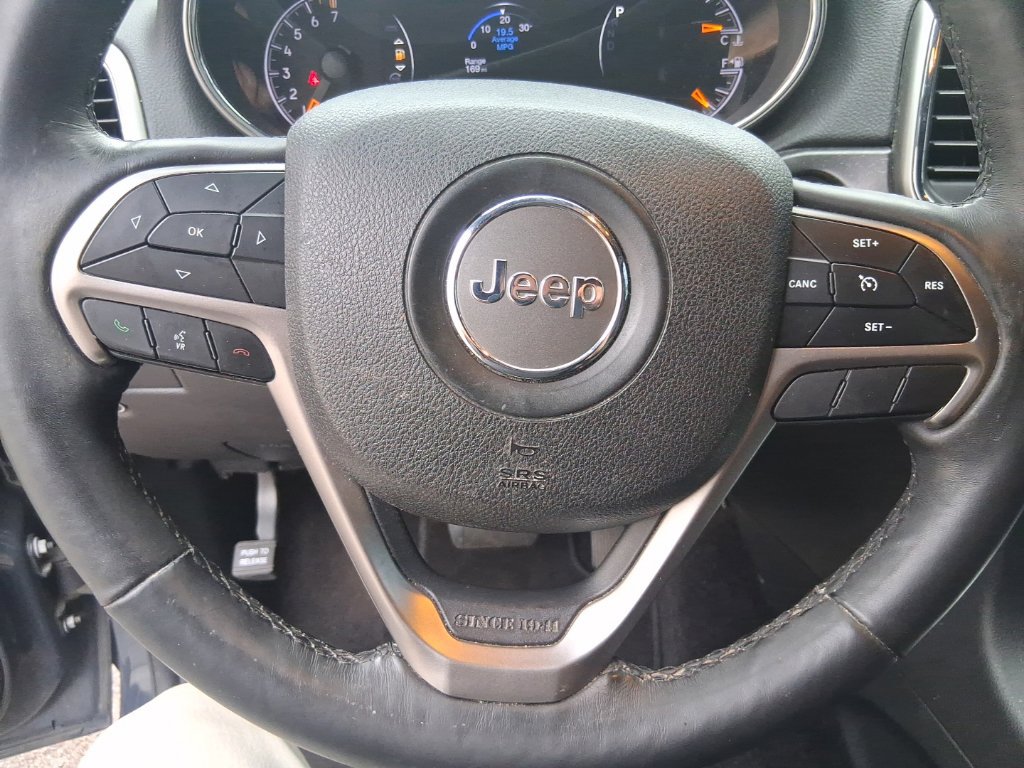 Used 2018 Jeep Grand Cherokee Altitude AWD/4WD image 13