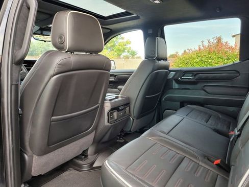 Used 2024 GMC Sierra 1500 AT4X AWD/4WD image 15