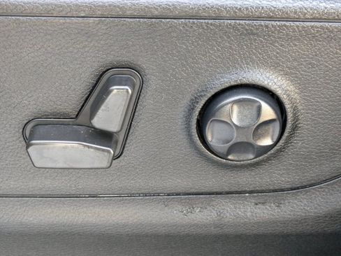 Used 2021 RAM 1500 Big Horn image 16