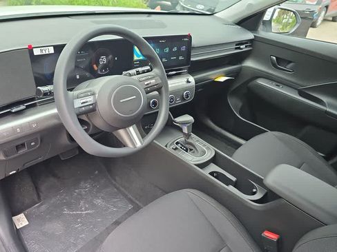 New 2027 Hyundai Kona SE FWD image 15