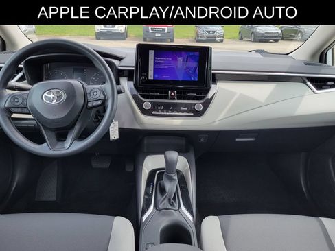 Used 2025 Toyota Corolla LE FWD image 7