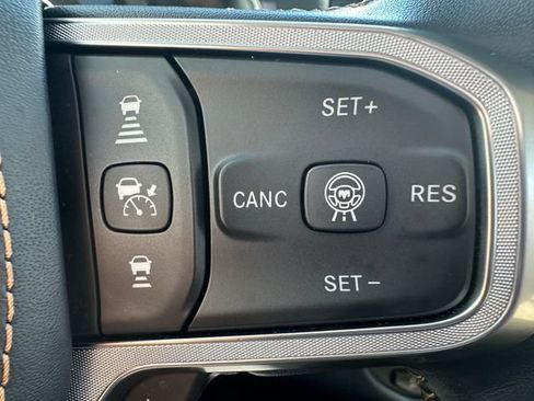 Used 2025 RAM 1500 Tungsten AWD/4WD image 15