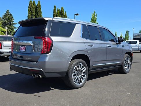 Used 2022 GMC Yukon Denali w/ Max Trailering Package AWD/4WD image 3