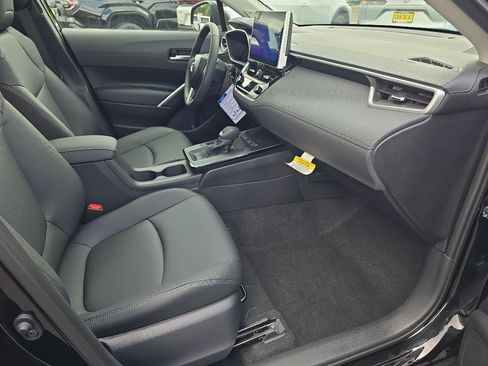 New 2026 Toyota Corolla Cross XLE AWD/4WD image 18