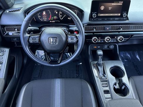 Used 2023 Honda Civic Sport image 28