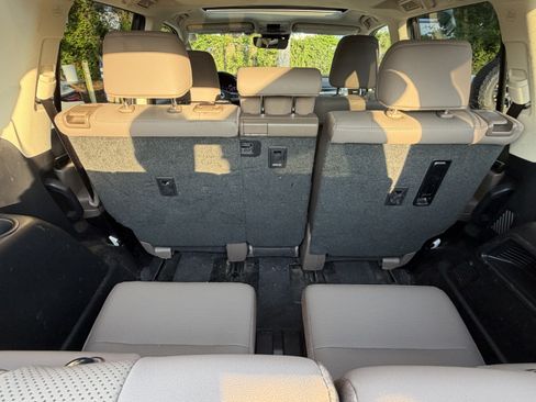 Certified 2023 Lexus GX 460 Premium w/ Premium Package AWD/4WD image 51