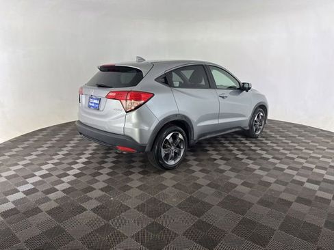 Used 2018 Honda HR-V EX image 6