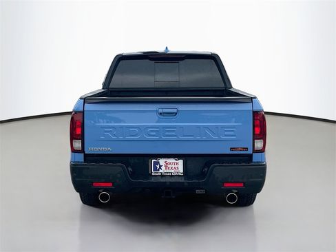 Used 2025 Honda Ridgeline TrailSport+ image 6