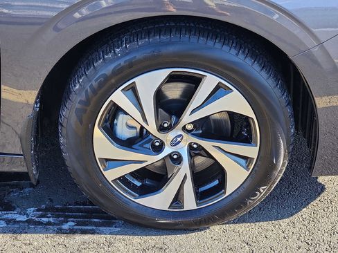 Certified 2025 Subaru Legacy Premium image 7