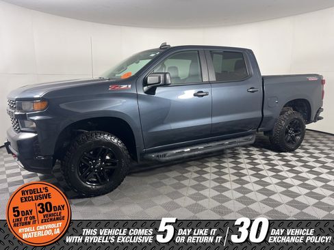 Used 2021 Chevrolet Silverado 1500 Custom Trail Boss w/ LPO, Dark Essentials Package image 9