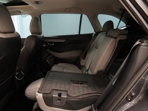 Used 2021 Subaru Outback Limited image 28