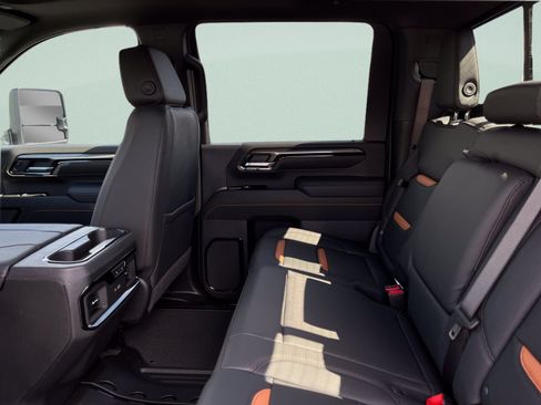 New 2026 GMC Sierra 2500 AT4 w/ AT4 Premium Plus Package AWD/4WD image 18