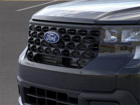 New 2025 Ford Maverick XLT image 18