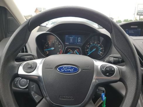 Used 2015 Ford Escape SE FWD image 11