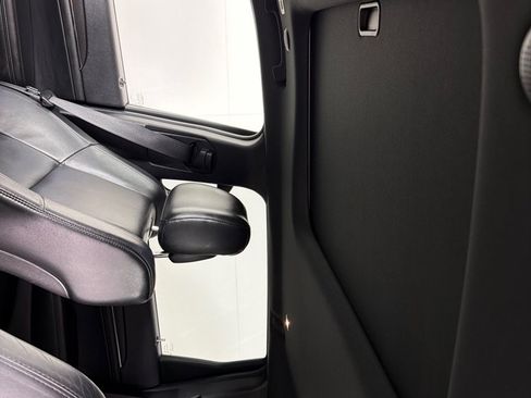 Used 2018 Jeep Grand Cherokee Limited AWD/4WD image 14