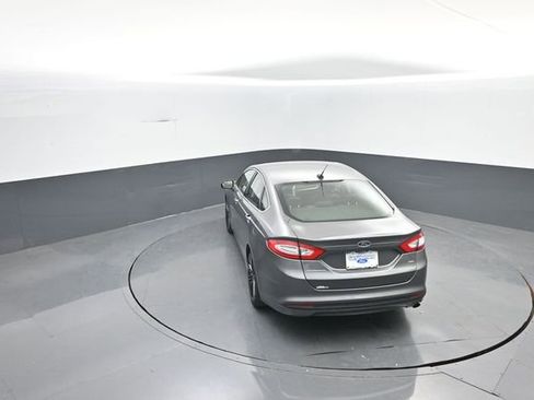 Used 2014 Ford Fusion SE w/ Equipment Group 202A image 23