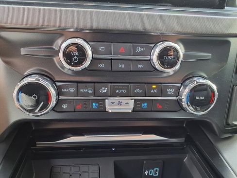 New 2026 Ford F450 Platinum image 11