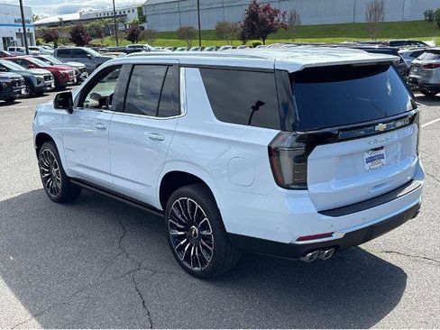 New 2026 Chevrolet Tahoe High Country AWD/4WD image 14